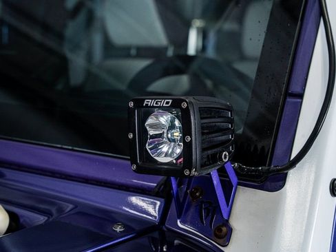 Used 2018 Jeep Wrangler Unlimited Sahara image 21