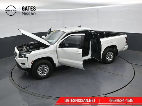 Used 2024 Nissan Frontier SV AWD/4WD image 49