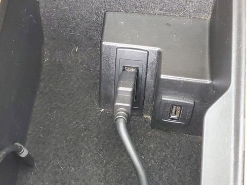 Used 2015 Mercedes-Benz C 250 Coupe image 27