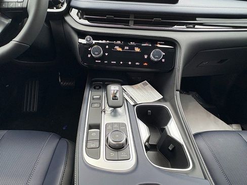 New 2026 INFINITI QX60 Sport image 15