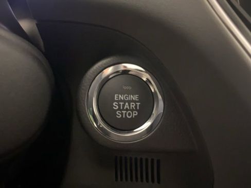 Used 2024 Subaru Crosstrek 2.0i Premium image 14