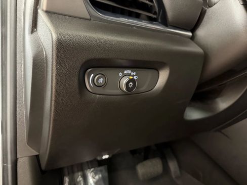 Used 2023 Chevrolet Traverse LT w/ LPO, Floor Liner Package AWD/4WD image 17