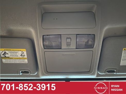 Used 2017 Nissan Frontier SV image 33