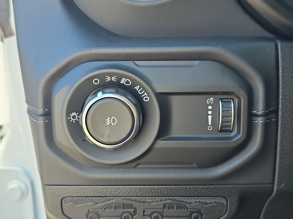 New 2026 Jeep Wrangler Unlimited Sahara AWD/4WD image 26