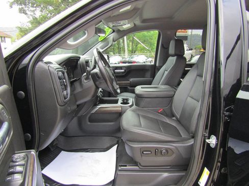 Used 2021 Chevrolet Silverado 1500 LT Trail Boss w/ Convenience Package II image 12