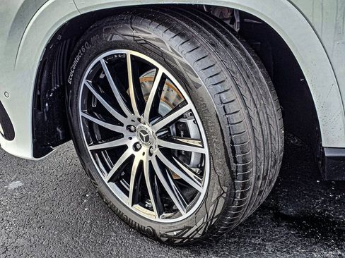New 2026 Mercedes-Benz GLS 450 4MATIC image 7