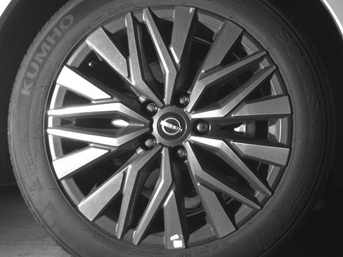 Used 2025 Nissan Altima 2.5 SV image 13