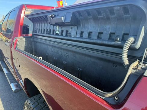 Used 2016 RAM 2500 Tradesman w/ Chrome Appearance Group AWD/4WD image 37