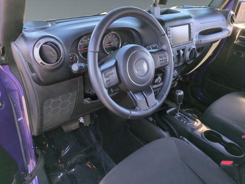 Used 2017 Jeep Wrangler Sport w/ Quick Order Package 24S AWD/4WD image 10