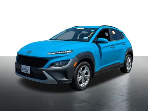 Used 2022 Hyundai Kona SEL w/ Cargo Package AWD/4WD image 4