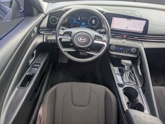 Used 2024 Hyundai Elantra SEL w/ Convenience Package FWD image 15
