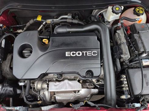 Used 2020 Chevrolet Equinox LT w/ LPO, Floor Liner Package image 30