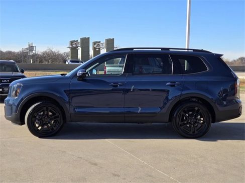 Certified 2025 Kia Telluride SX X-Line image 3