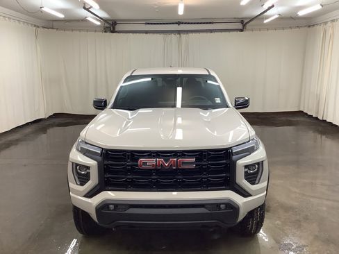 New 2026 GMC Canyon Elevation w/ Convenience Package image 3