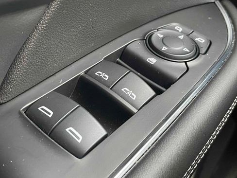 Certified 2023 Buick Envision Avenir FWD image 17