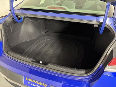 Used 2024 Hyundai Elantra SEL image 18