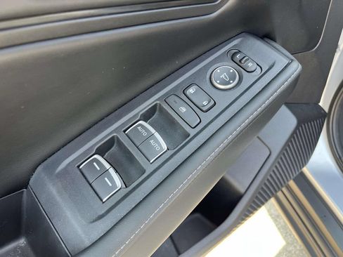 Used 2025 Honda Accord Sport image 16