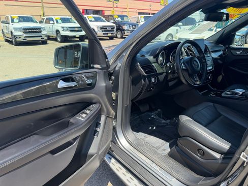 Used 2017 Mercedes-Benz GLS 450 4MATIC w/ Premium Package image 21
