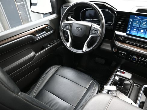 Used 2023 Chevrolet Silverado 1500 RST w/ Convenience Package II image 24