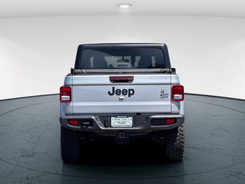 Used 2022 Jeep Gladiator Sport AWD/4WD image 7