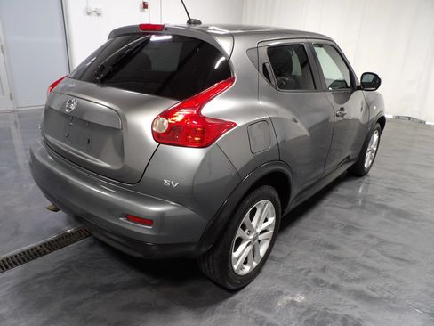 Used 2011 Nissan Juke SV FWD image 4