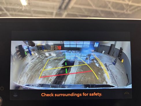 Used 2025 Toyota Tacoma TRD Off-Road image 17