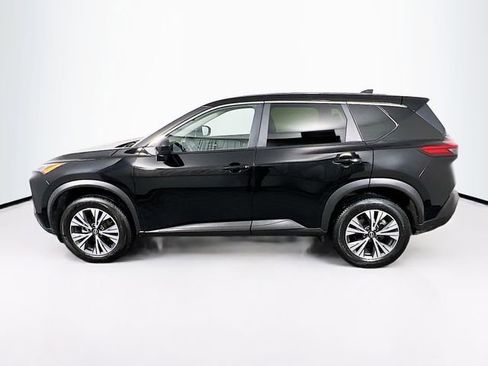 Used 2023 Nissan Rogue SV image 4