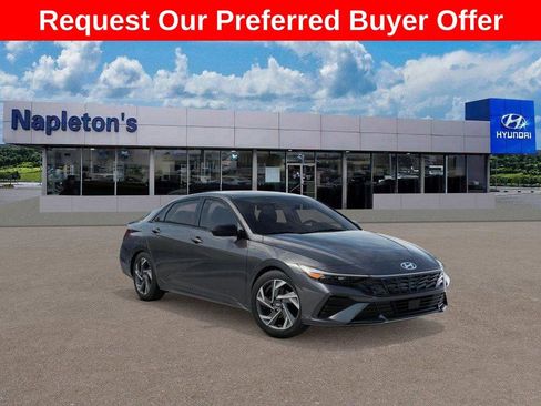 New 2026 Hyundai Elantra SEL Sport Premium FWD image 2