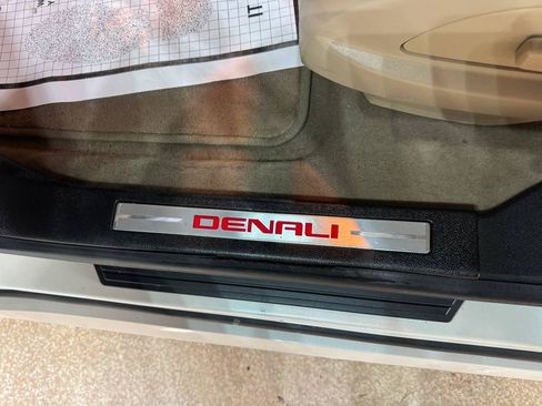 Used 2012 GMC Acadia Denali AWD/4WD image 43