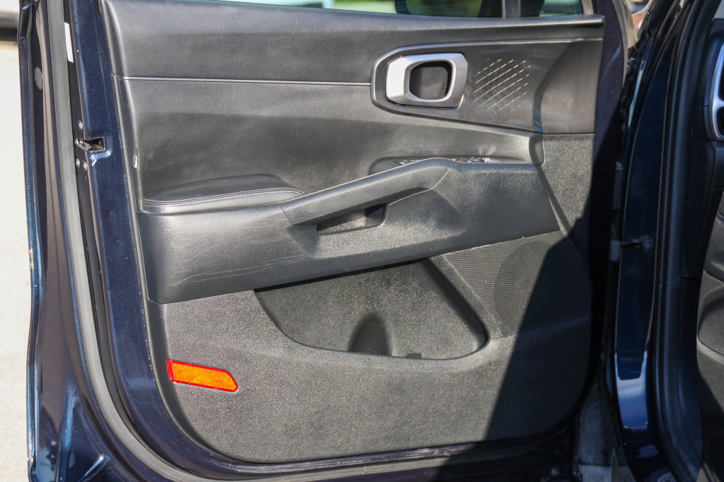 Used 2023 Kia Sorento EX FWD image 10