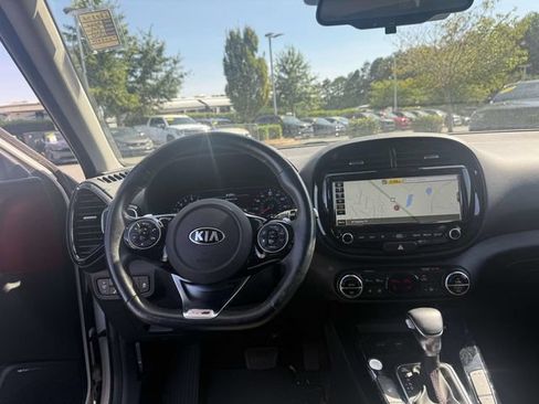 Used 2020 Kia Soul GT-Line Turbo FWD image 5
