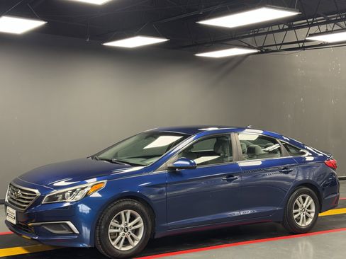 Used 2016 Hyundai Sonata SE FWD image 1