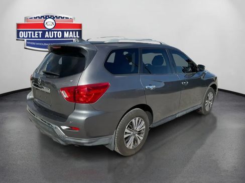 Used 2020 Nissan Pathfinder S FWD image 3