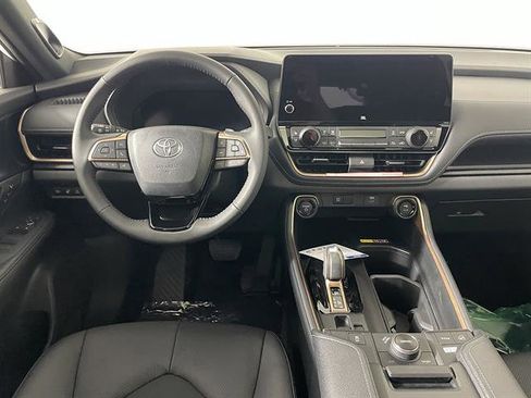New 2026 Toyota Grand Highlander AWD Hybrid image 14