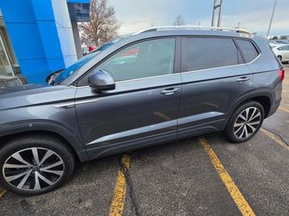 Used 2022 Volkswagen Taos SE video 2