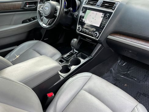 Used 2018 Subaru Outback 2.5i Limited image 18