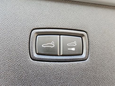 Used 2024 Porsche Cayenne Turbo GT image 29