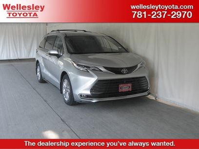 Certified 2022 Toyota Sienna Platinum