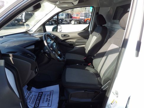 Used 2022 Ford Transit Connect XL image 17