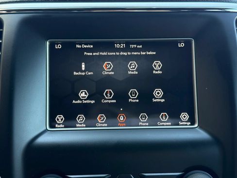 Used 2019 Jeep Grand Cherokee Laredo AWD/4WD image 29