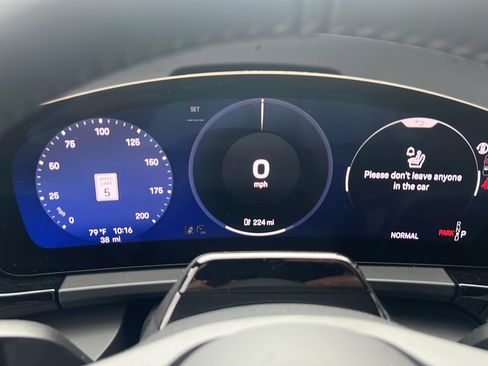 New 2026 Porsche Macan 4 Electric AWD/4WD image 30