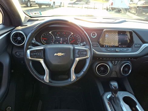 Used 2019 Chevrolet Blazer LT image 12