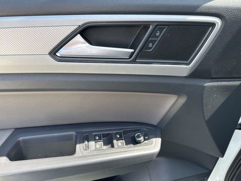 Used 2021 Volkswagen Atlas Cross Sport S image 4