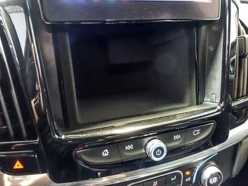 Certified 2023 Chevrolet Traverse LT FWD image 24