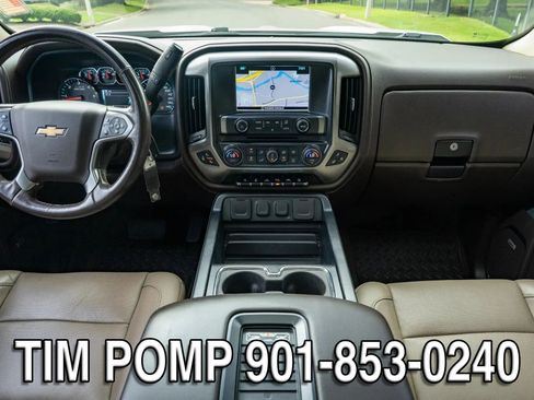 Used 2018 Chevrolet Silverado 1500 LTZ Z71 w/ LTZ Plus Package AWD/4WD image 17