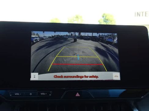 Certified 2024 Toyota Venza XLE image 25