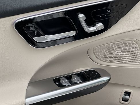 Certified 2023 Mercedes-Benz C 300 4MATIC Sedan image 13