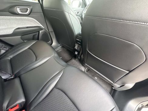 New 2026 Jeep Compass Latitude image 16