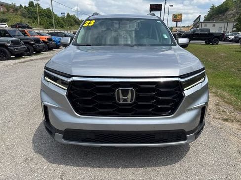 Used 2023 Honda Pilot Touring image 8