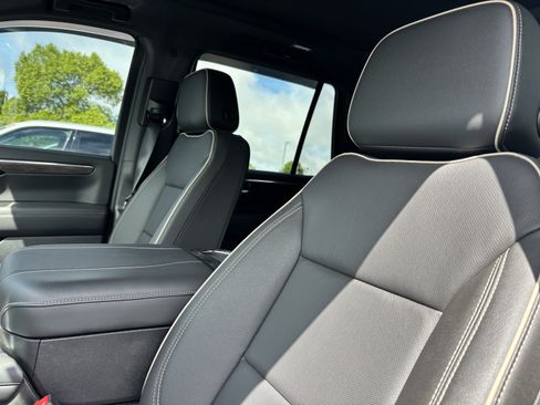 Used 2025 Chevrolet Tahoe Premier w/ Sun And Tow Package RWD image 18